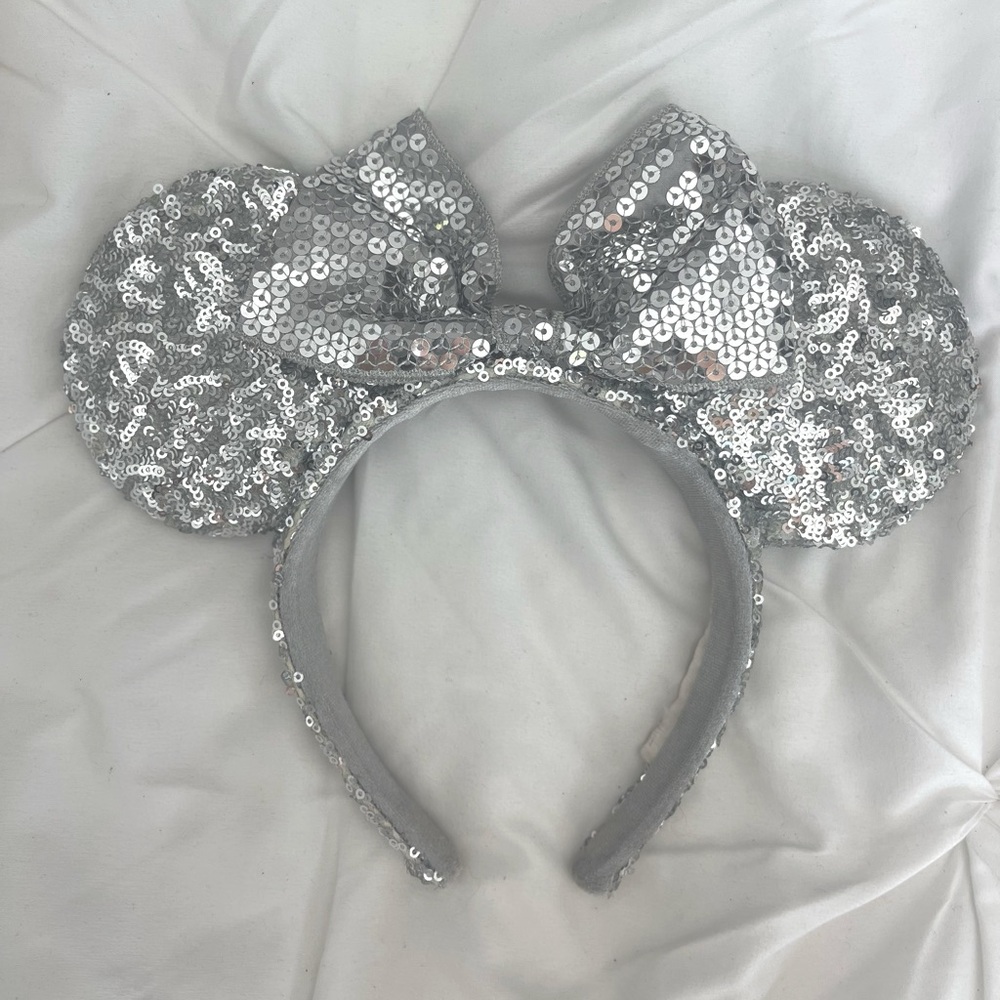 Silver Disney Minnie Mouse Sequin Bow Ears Headband